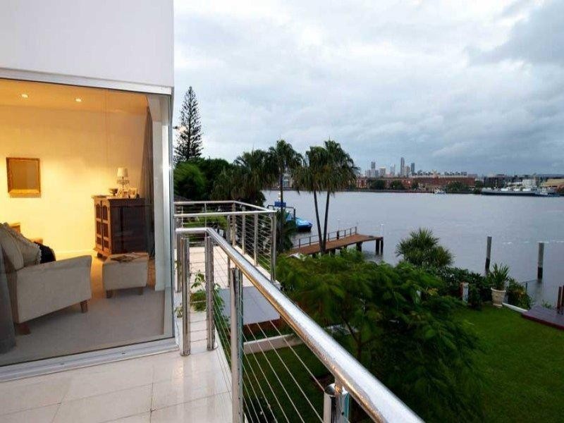 18 Quay Street, Bulimba QLD 4171