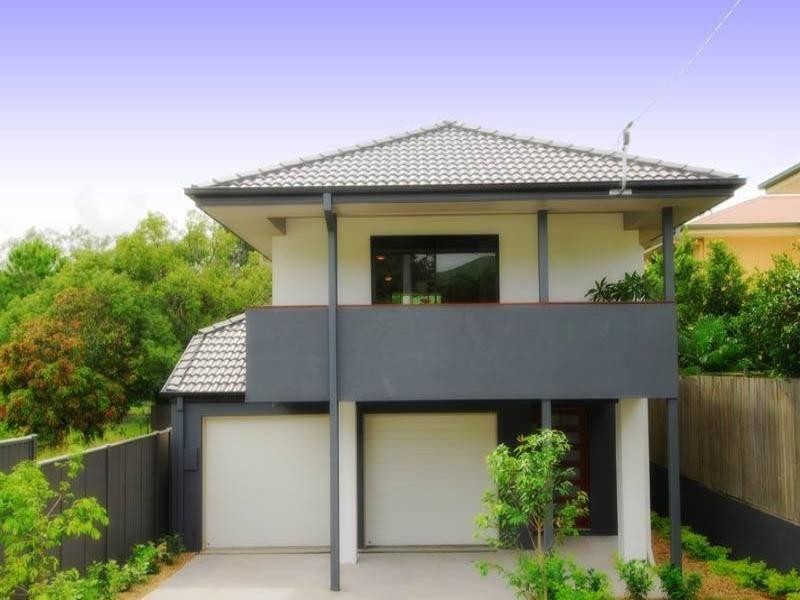 13 Ayr Street, Morningside QLD 4170
