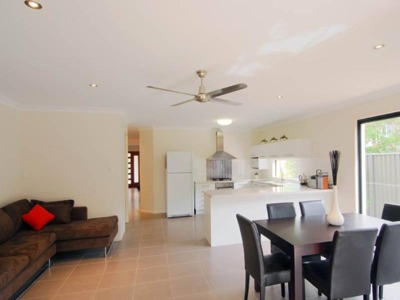 13 Ayr Street, Morningside QLD 4170