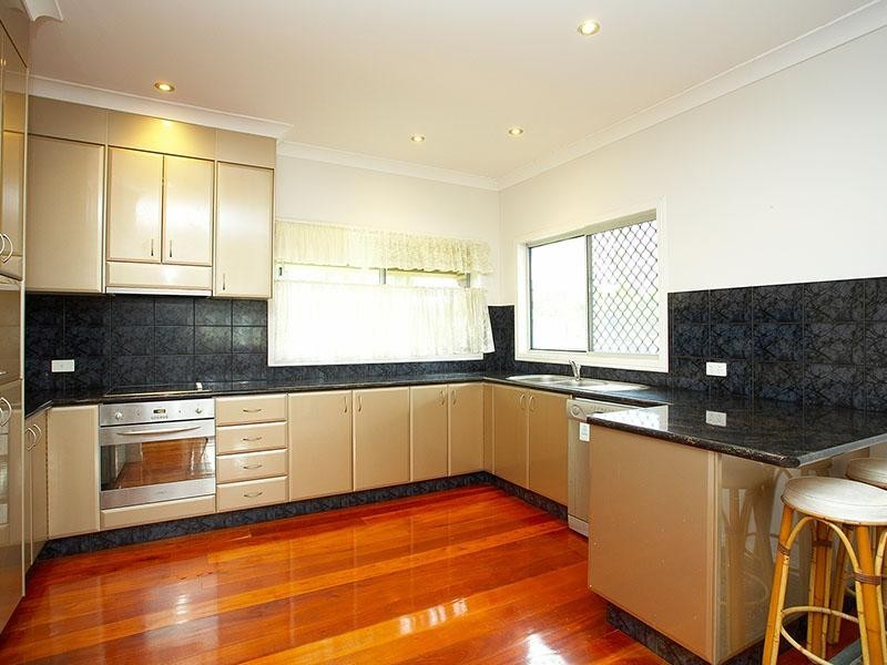 86 Maynard Street, Woolloongabba QLD 4102