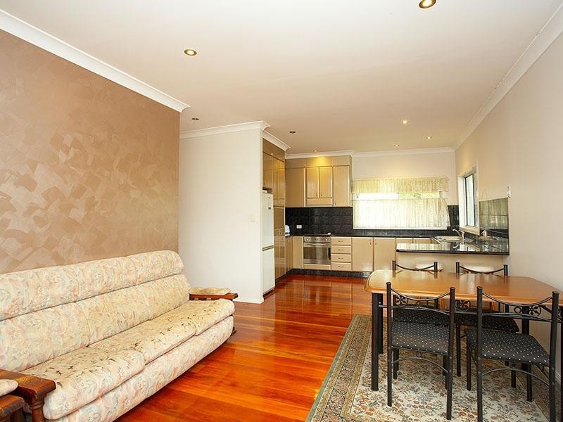 86 Maynard Street, Woolloongabba QLD 4102