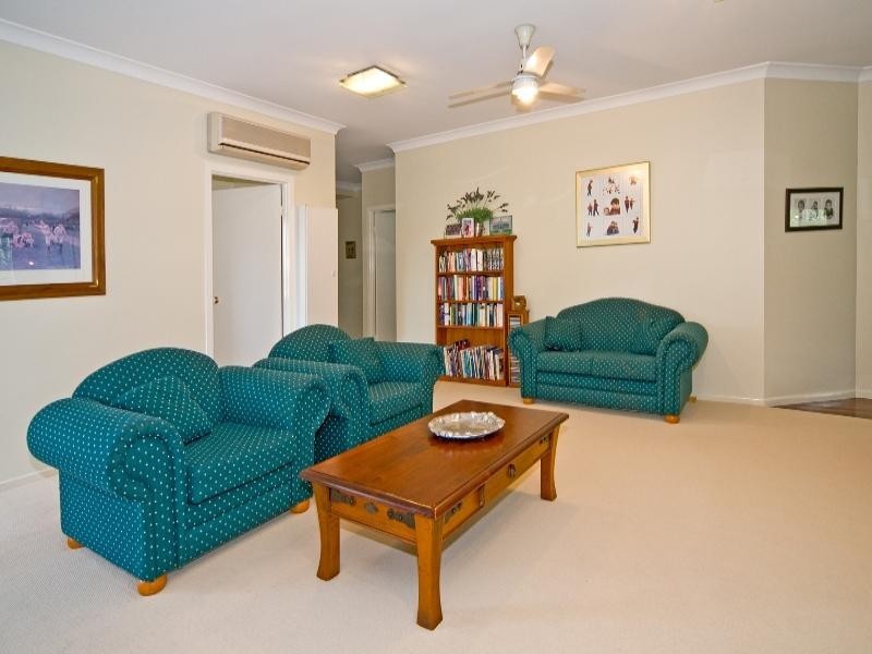 8 Julian Street, Morningside QLD 4170