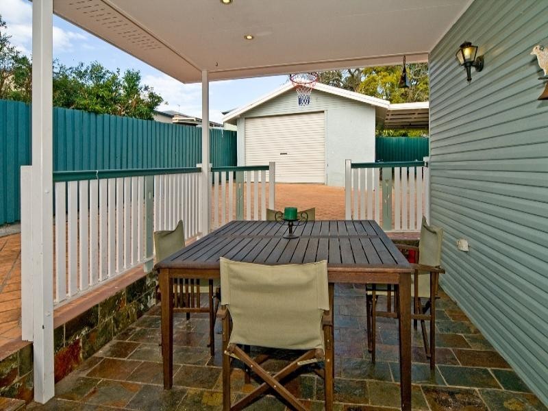 8 Julian Street, Morningside QLD 4170