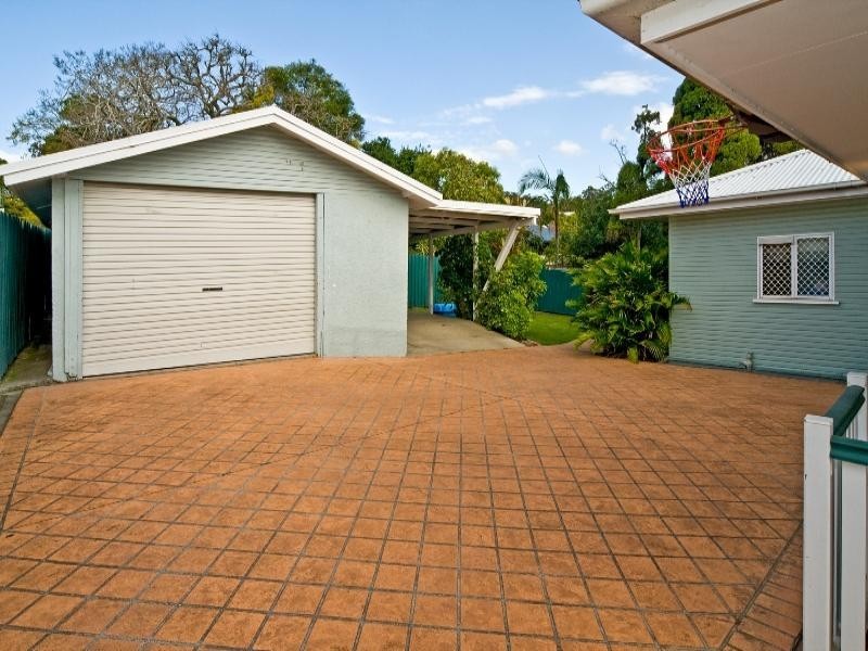 8 Julian Street, Morningside QLD 4170
