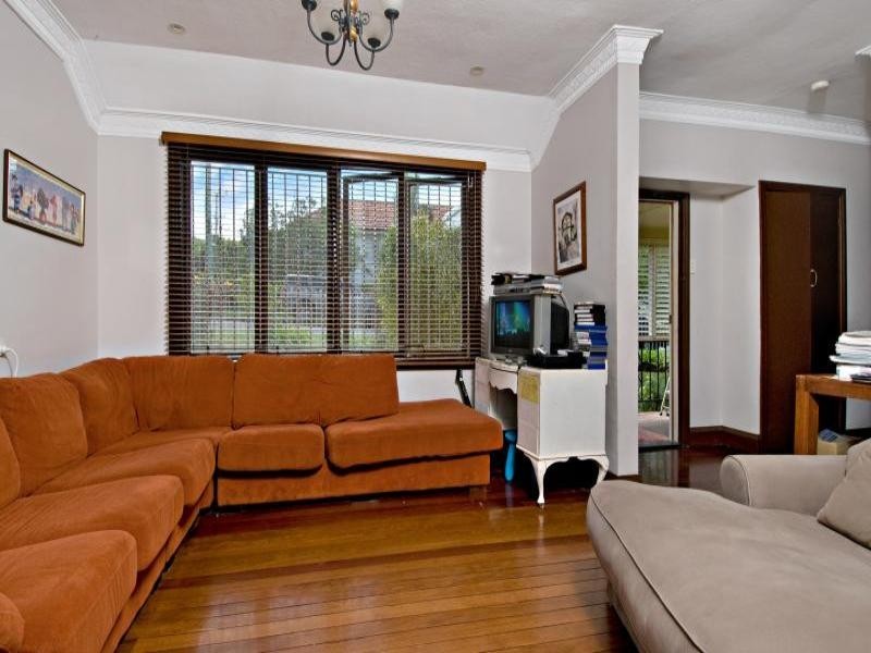 80 Brinawa Street, Camp Hill QLD 4152