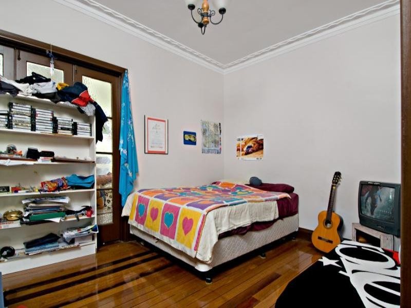 80 Brinawa Street, Camp Hill QLD 4152