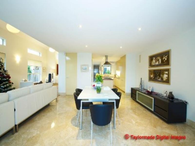 18 Scott Street, Hawthorne QLD 4171