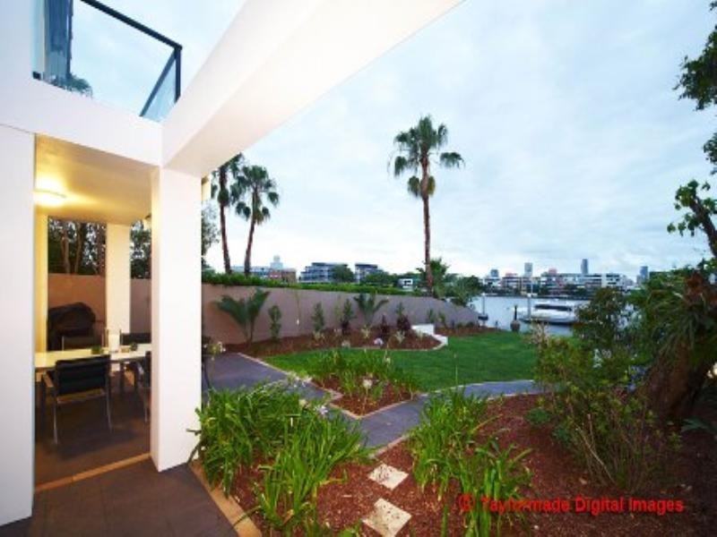 18 Scott Street, Hawthorne QLD 4171