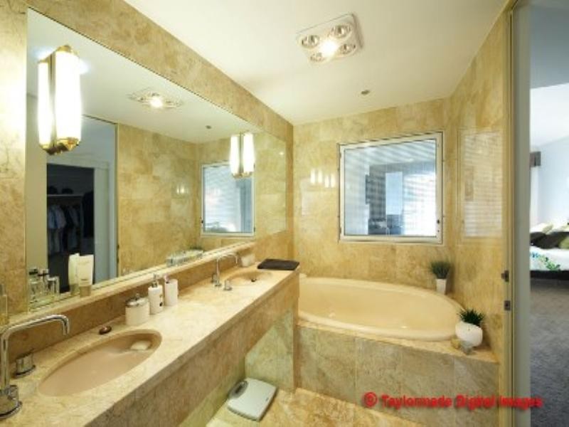 18 Scott Street, Hawthorne QLD 4171