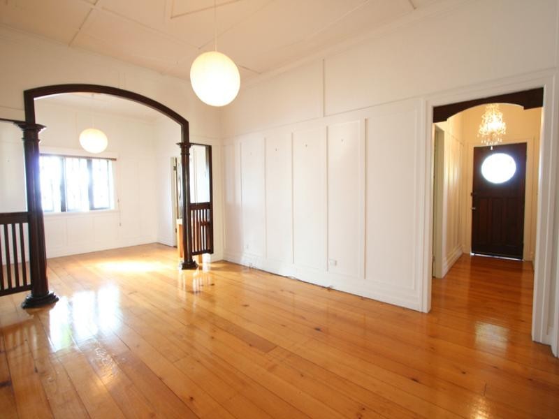 977 Wynnum Road, Cannon Hill QLD 4170