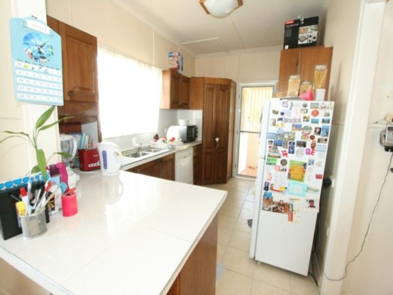 157 Dahlia Street, Cannon Hill QLD 4170