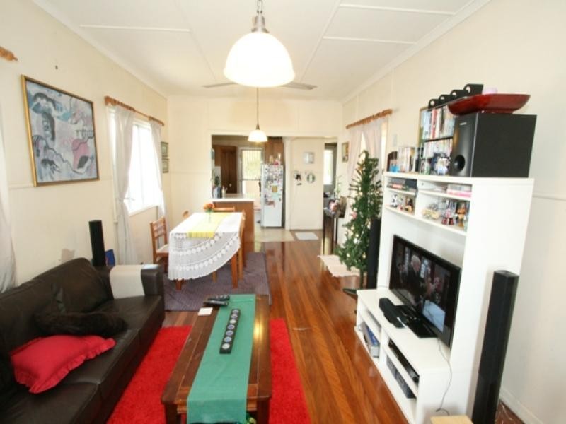 157 Dahlia Street, Cannon Hill QLD 4170