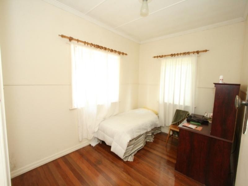 157 Dahlia Street, Cannon Hill QLD 4170