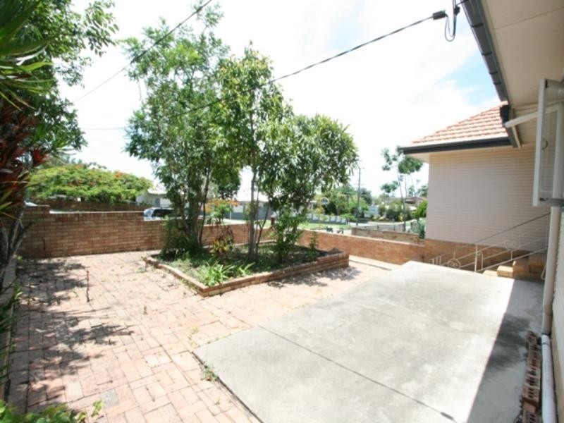 157 Dahlia Street, Cannon Hill QLD 4170