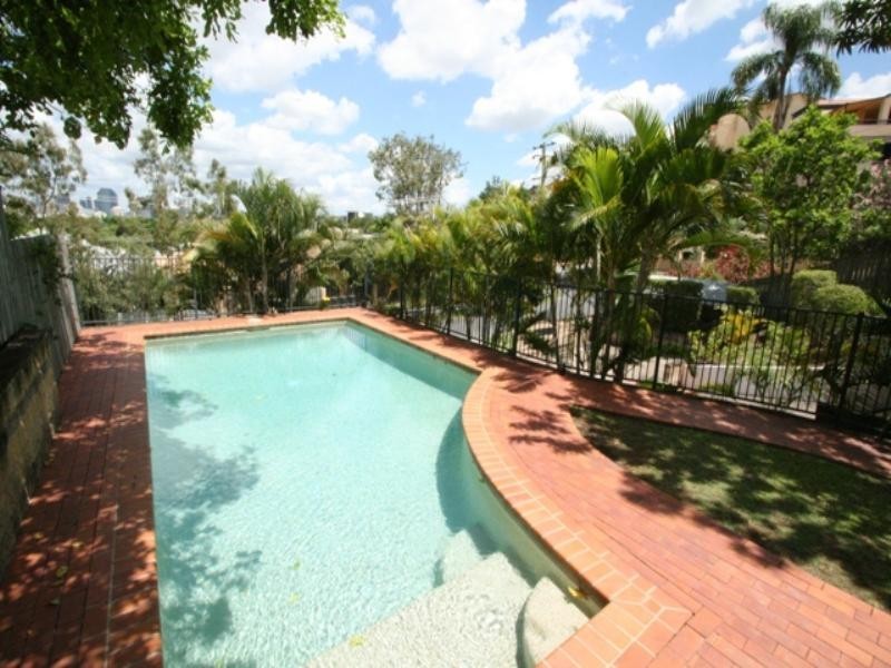 4/28 Norman Crescent, Norman Park QLD 4170