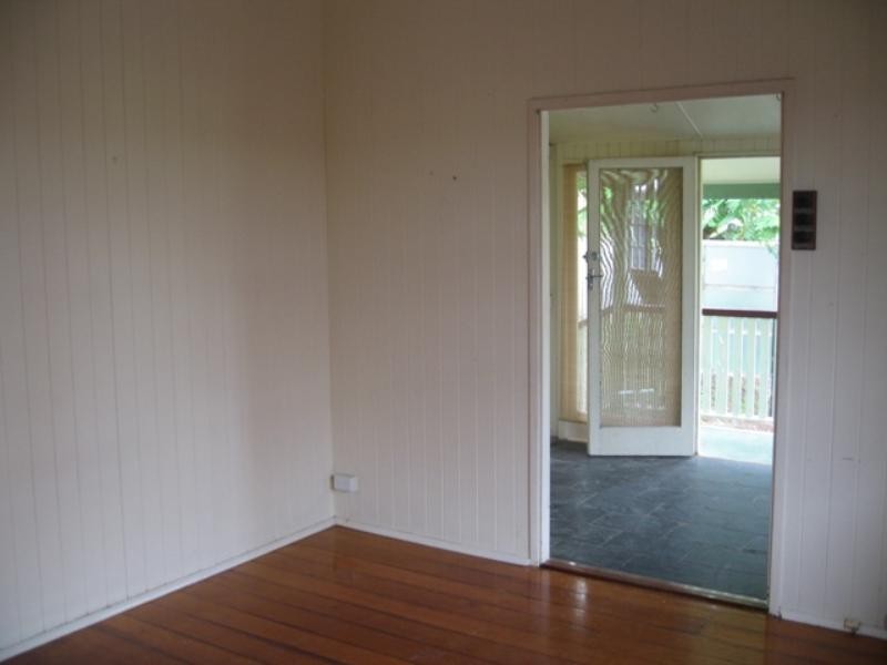 25 Coventry, Hawthorne QLD 4171