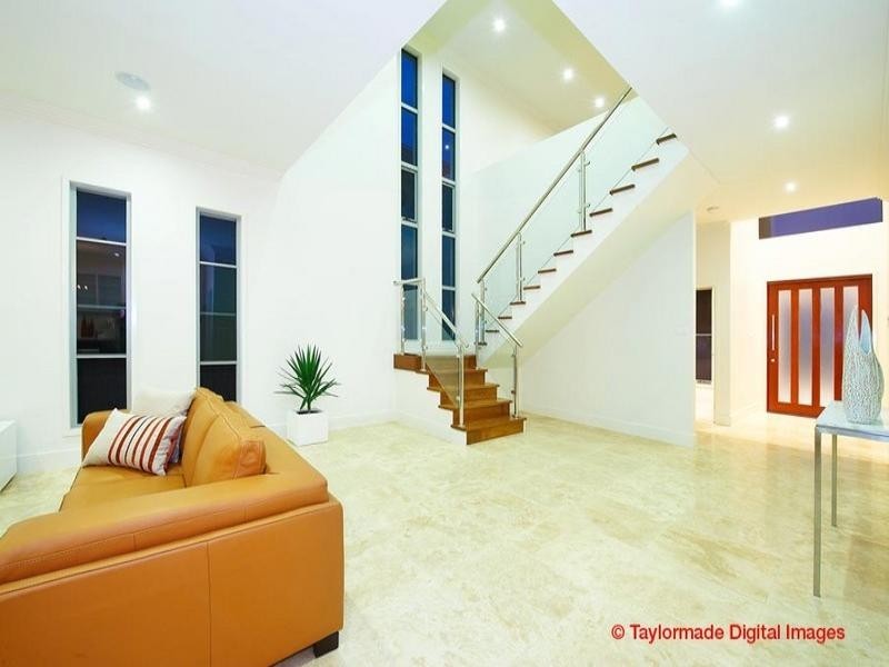 63 Barton Road, Hawthorne QLD 4171