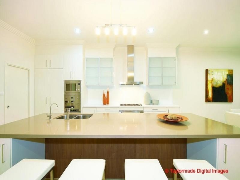 63 Barton Road, Hawthorne QLD 4171