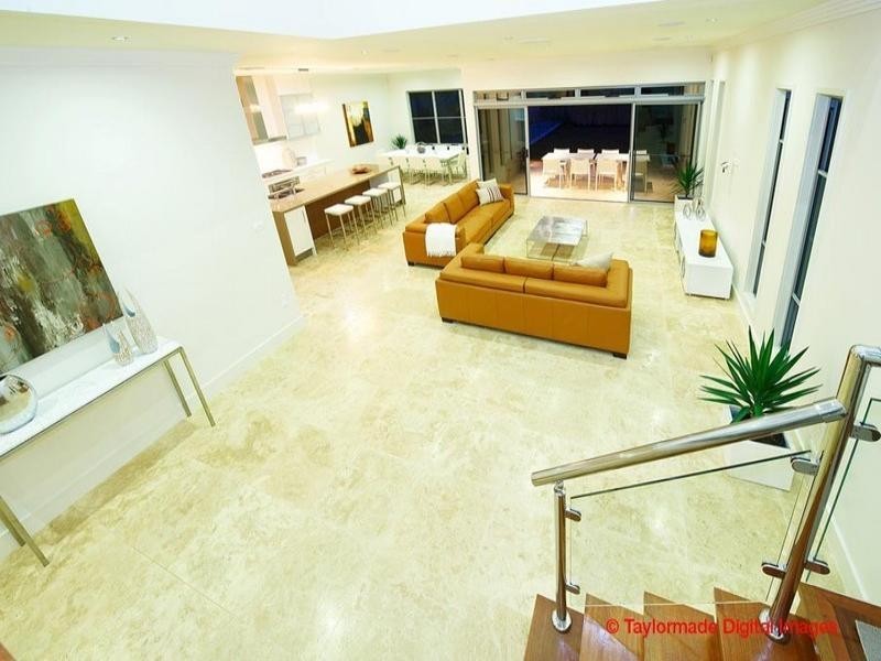 63 Barton Road, Hawthorne QLD 4171