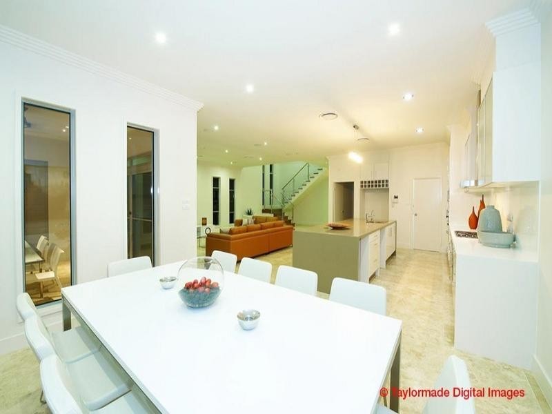 63 Barton Road, Hawthorne QLD 4171