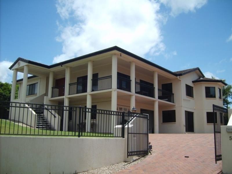 50 Glastonbury Place, Carindale QLD 4152