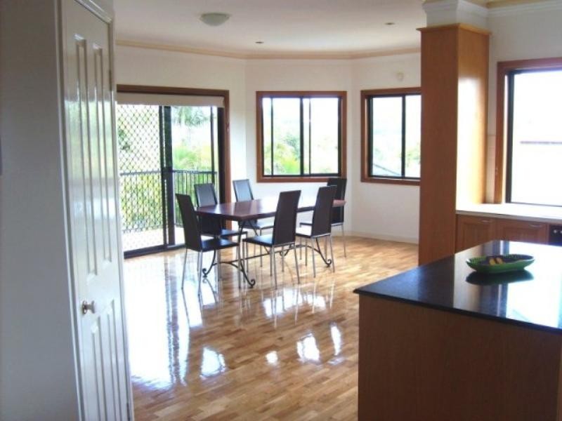 50 Glastonbury Place, Carindale QLD 4152
