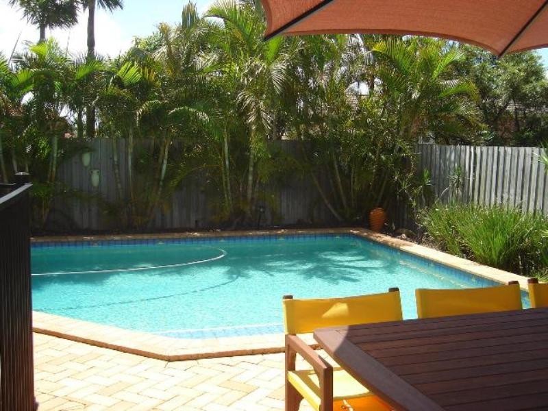 50 Glastonbury Place, Carindale QLD 4152