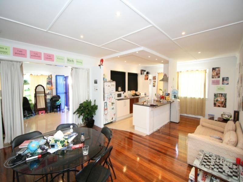 161 Dahlia Street, Cannon Hill QLD 4170