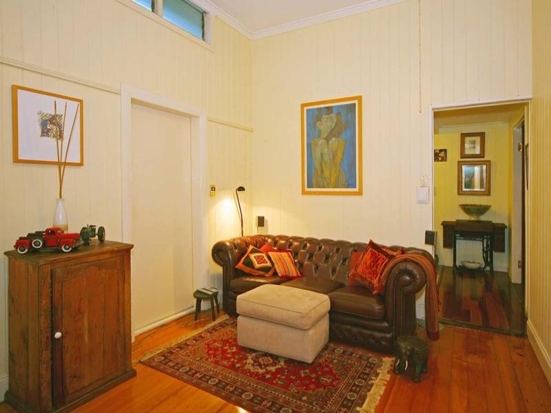 90 Bilyana Street, Balmoral QLD 4171