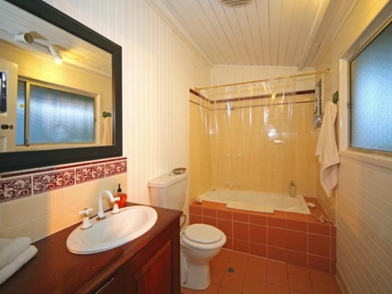 90 Bilyana Street, Balmoral QLD 4171