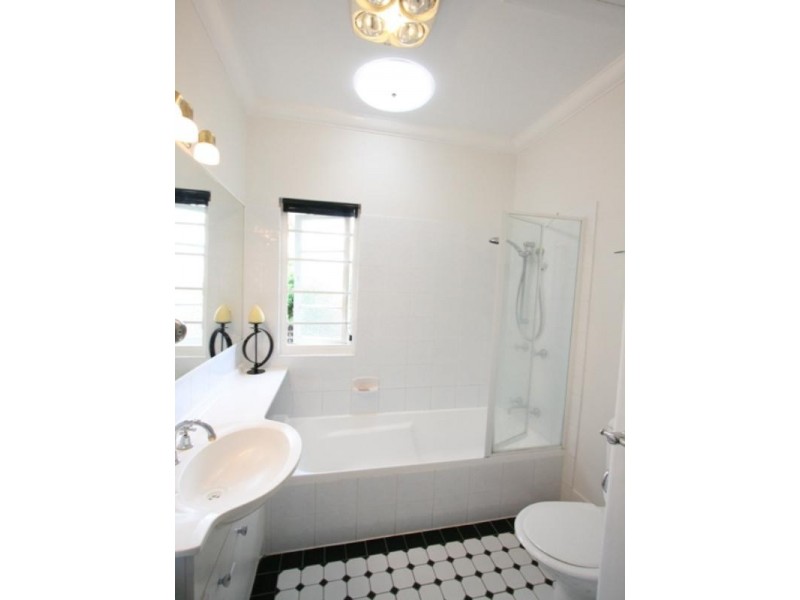 38 Princess Street, Cannon Hill QLD 4170