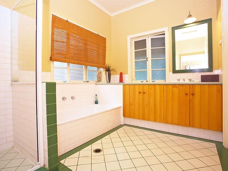68 Lytton Road, Bulimba QLD 4171