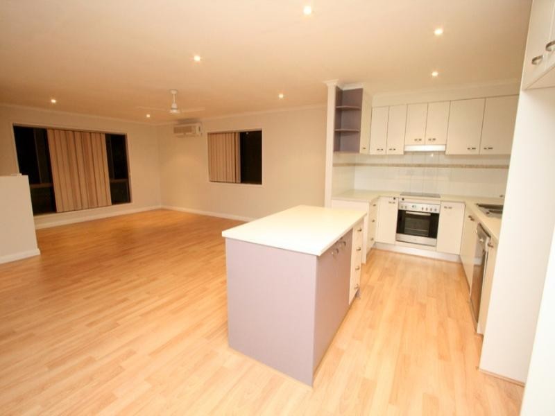 1 Shiraz Street, Thornlands QLD 4164