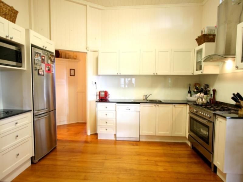 15 Moolabar Street, Morningside QLD 4170