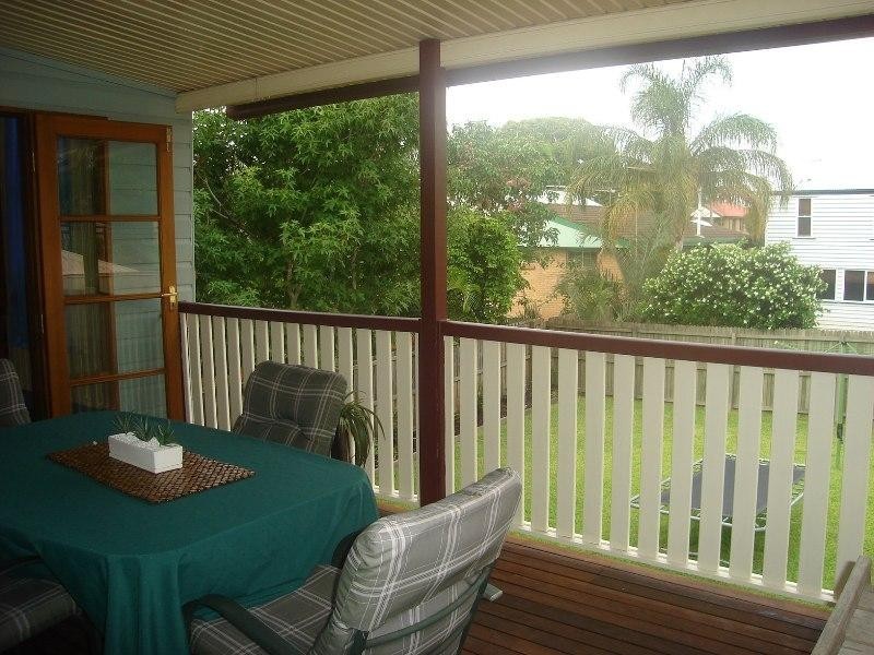 21 Cambridge Street, Bulimba QLD 4171