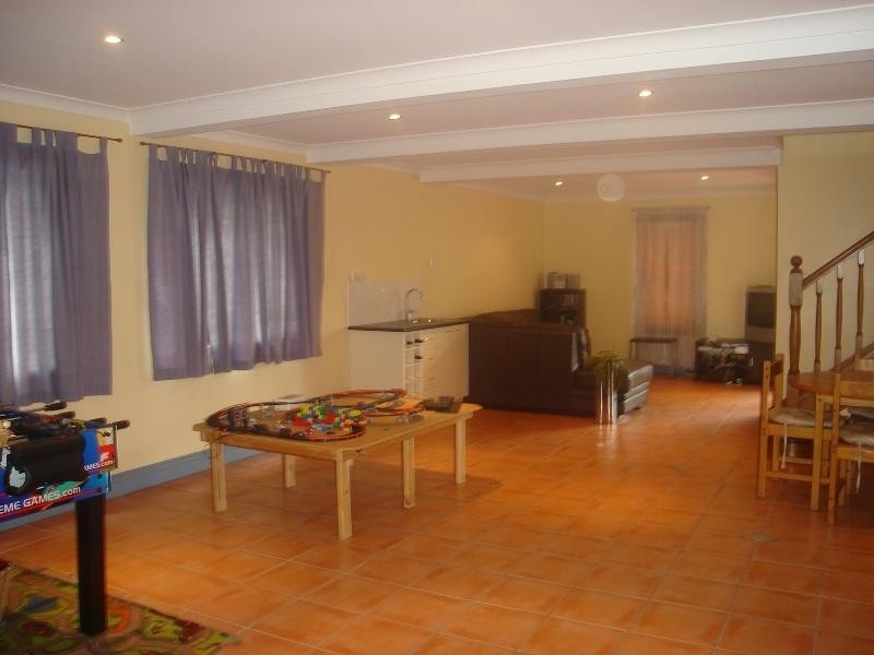 21 Cambridge Street, Bulimba QLD 4171