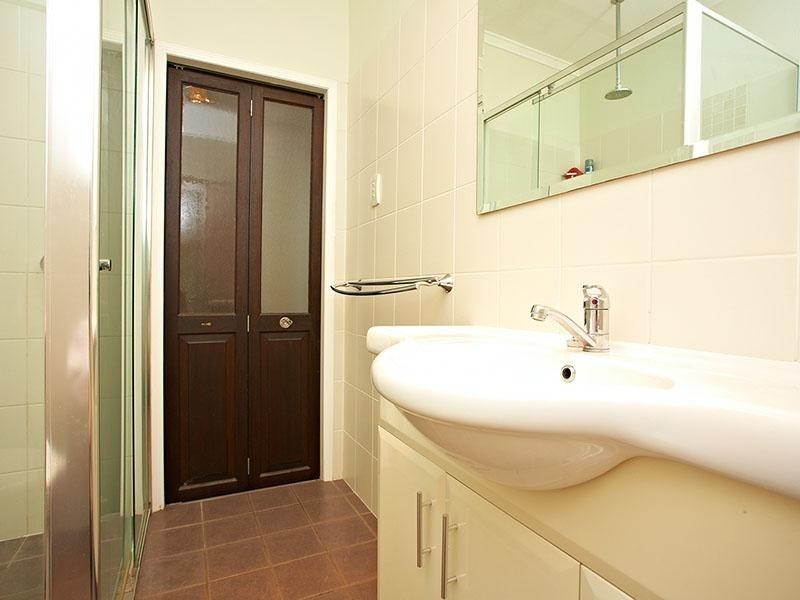 36 Burrai Street, Morningside QLD 4170