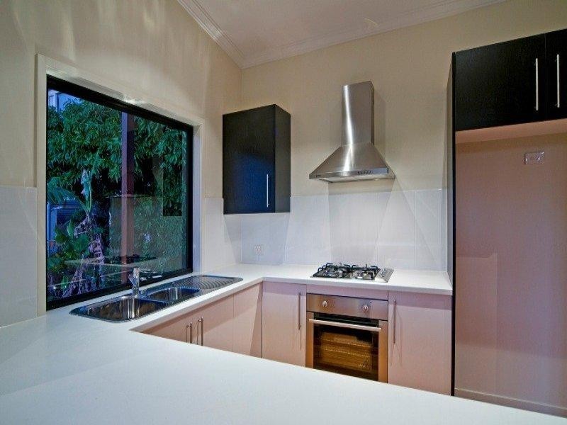 112 Kingsbury Street, Norman Park QLD 4170