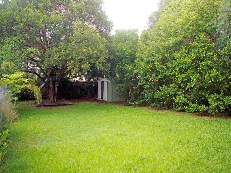 21 Dover Street, Hawthorne QLD 4171