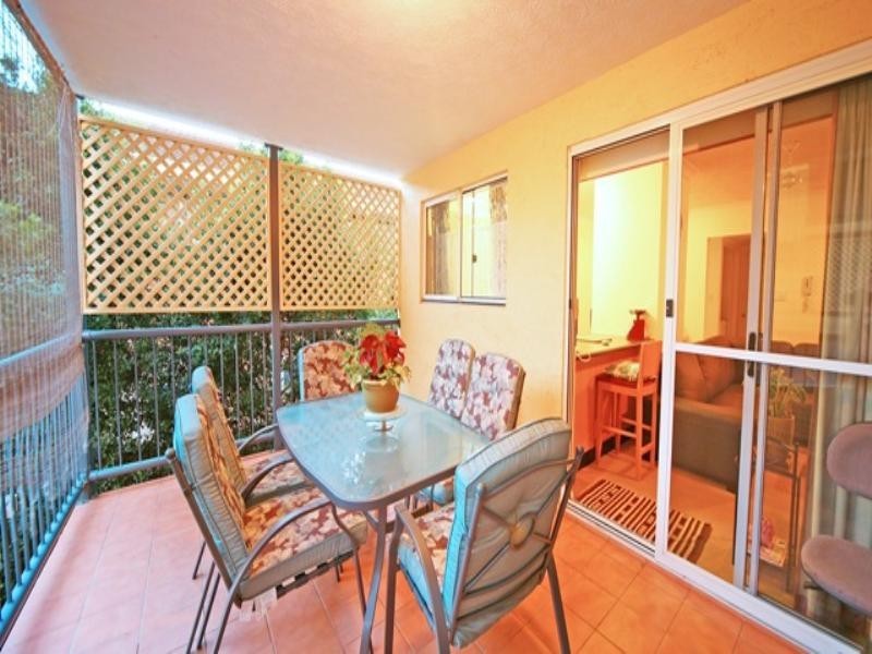 8/79 Lawson Street, Morningside QLD 4170