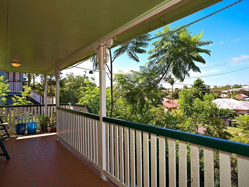 142 Watson Street, Camp Hill QLD 4152