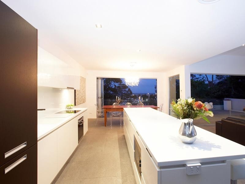 575 Royal Esplanade, Manly QLD 4179