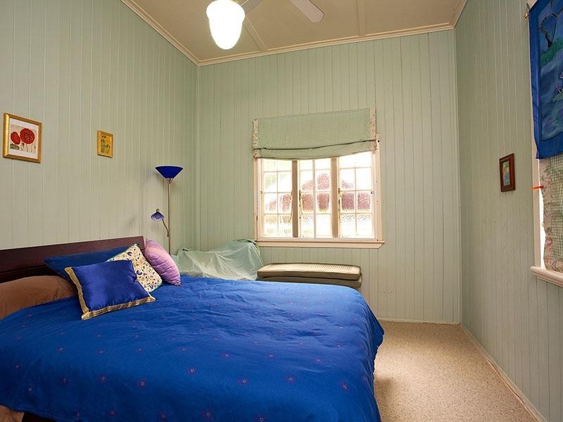 110 Philip Street, Hawthorne QLD 4171