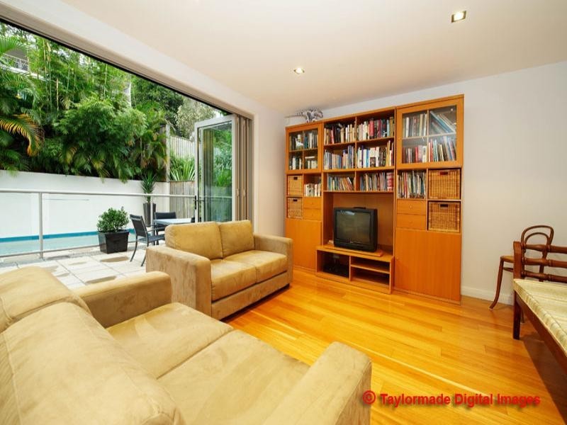 17 Wright Street, Balmoral QLD 4171