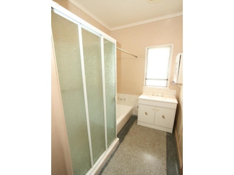 141 Dahlia Street, Cannon Hill QLD 4170