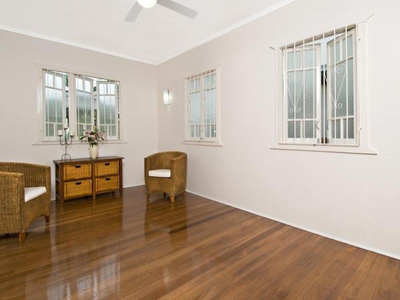 23 Brinawa Street, Camp Hill QLD 4152