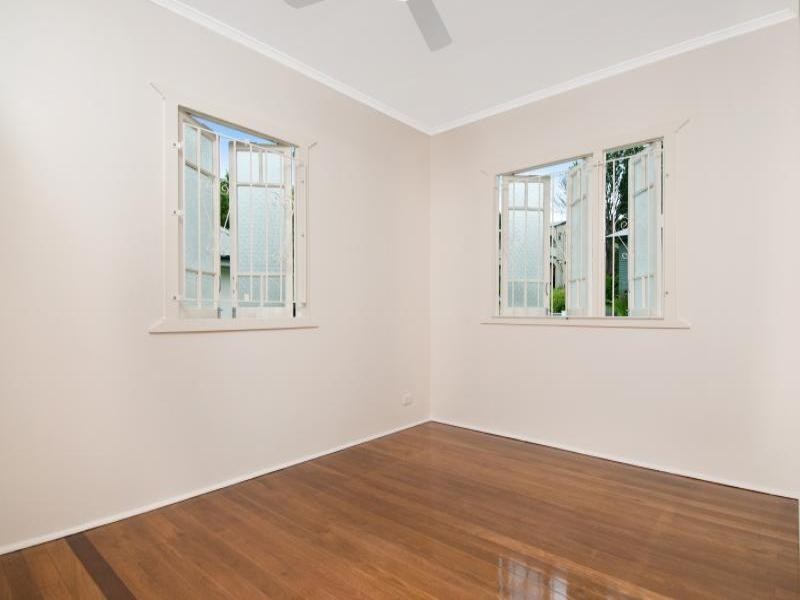 23 Brinawa Street, Camp Hill QLD 4152