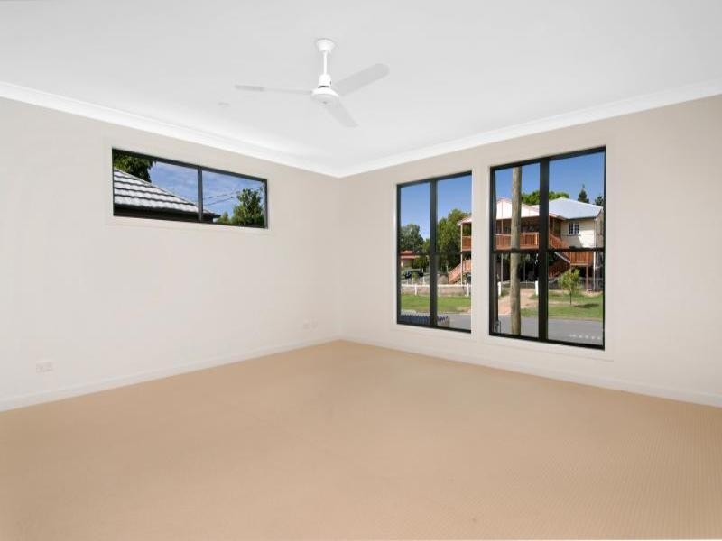 34 Aster Street, Cannon Hill QLD 4170