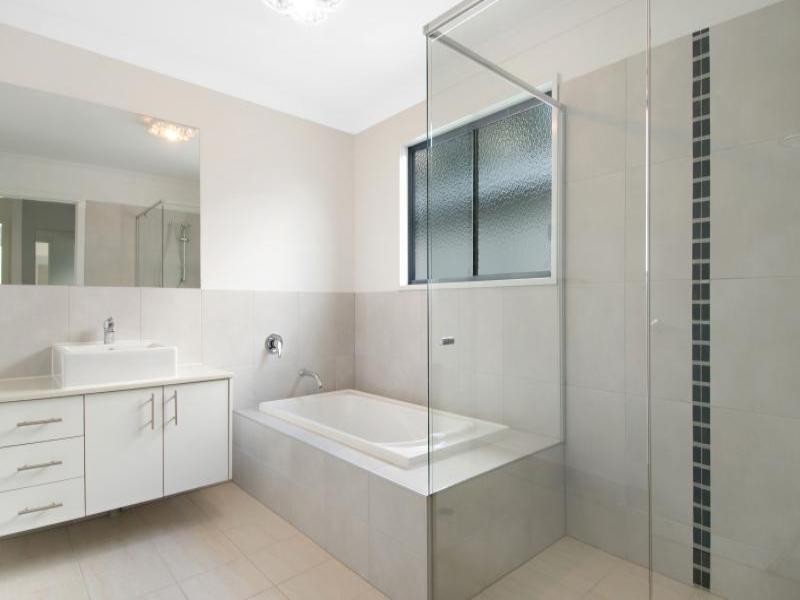 34 Aster Street, Cannon Hill QLD 4170