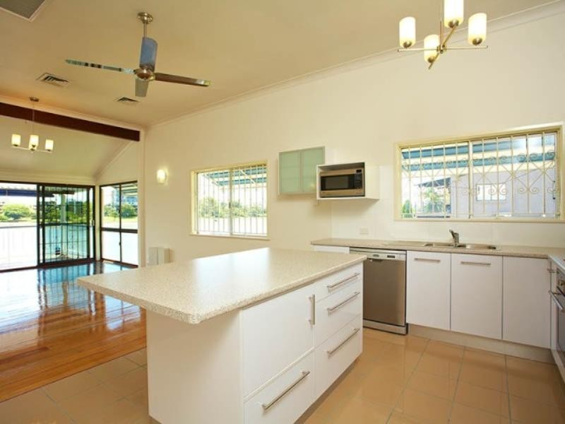 East Brisbane QLD 4169